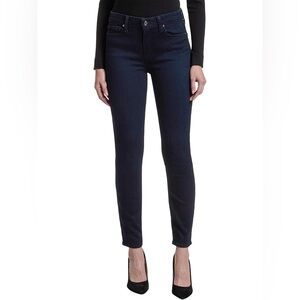 NWT DKNY Very Slim Jeans